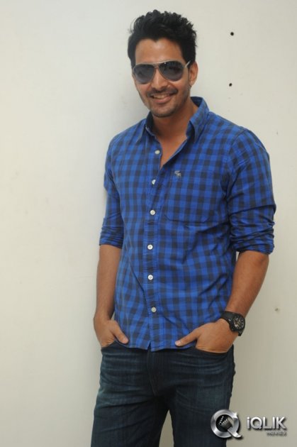 Prema-Ishq-Kaadhal-Team-Press-Meet